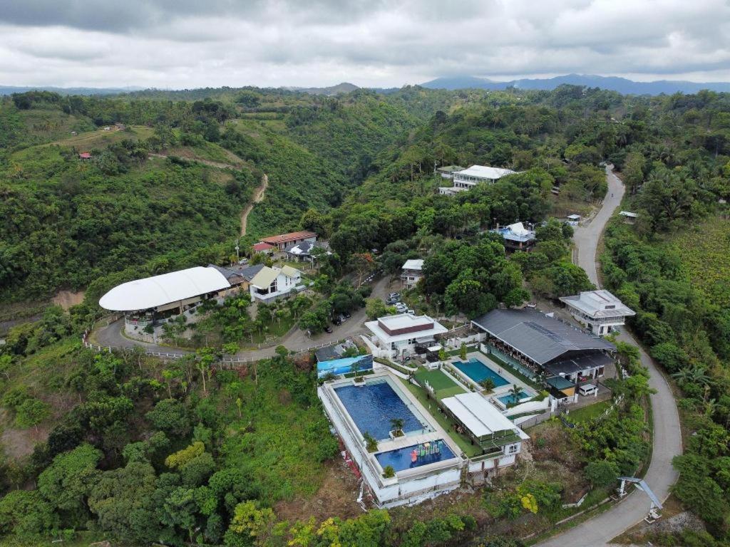 Ultra Winds Mountain Resort (Adults Only) Cagayan de Oro Esterno foto