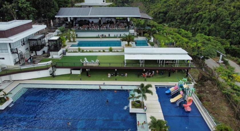 Ultra Winds Mountain Resort (Adults Only) Cagayan de Oro Esterno foto